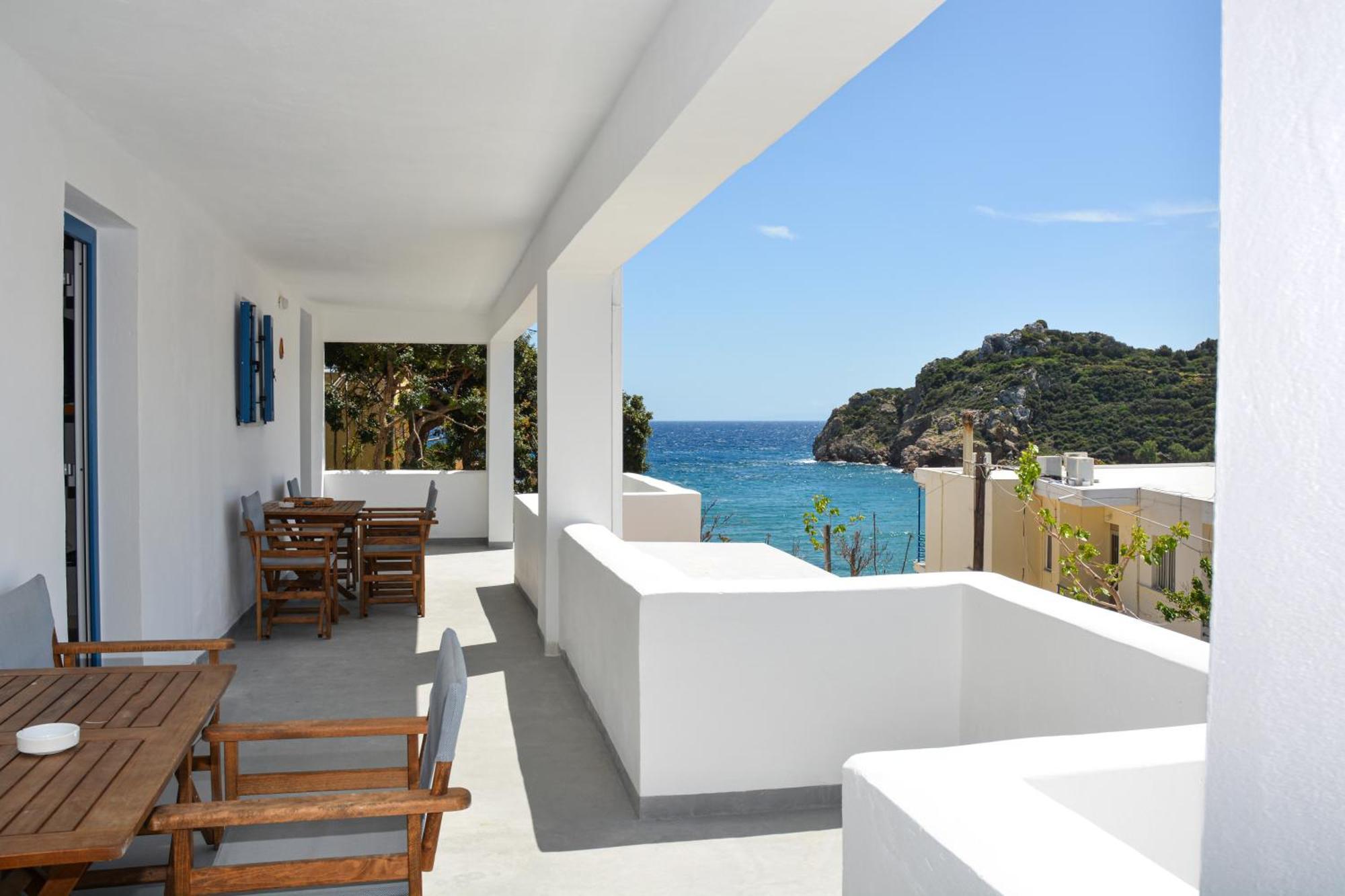Thea Apartments Emporeiós Exteriér fotografie